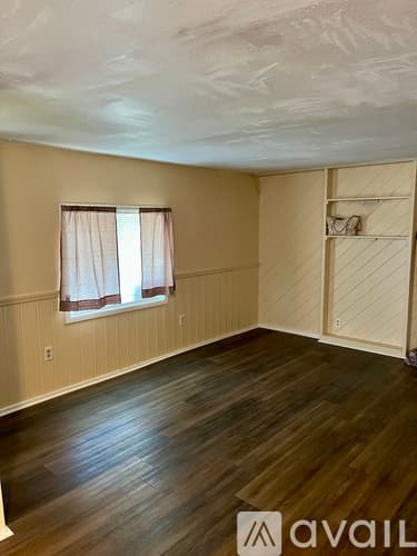 Brooksville House: 16092 Schaffer Street