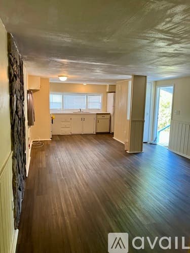 Brooksville House: 16092 Schaffer Street
