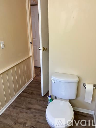 Brooksville House: 16092 Schaffer Street
