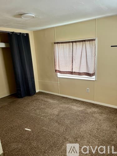 Brooksville House: 16092 Schaffer Street