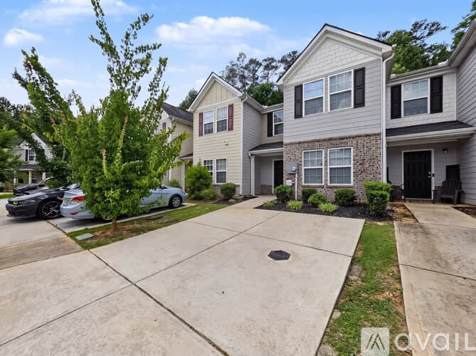 Stonecrest Apartment: 2538 Piering Dr