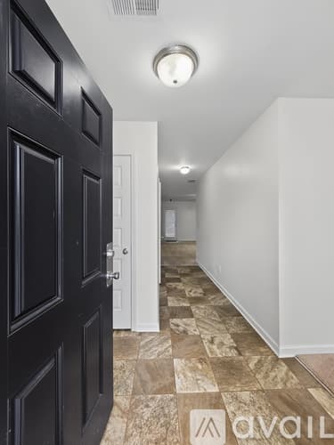 Stonecrest Apartment: 2538 Piering Dr