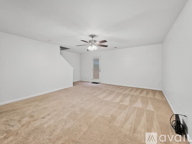 Stonecrest Apartment: 2538 Piering Dr