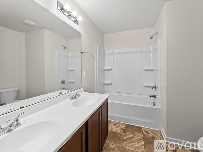 Stonecrest Apartment: 2538 Piering Dr