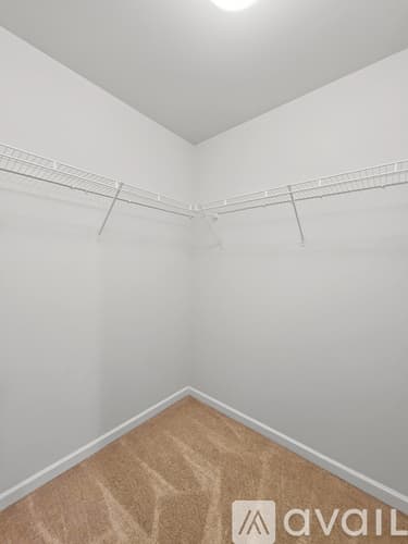 Stonecrest Apartment: 2538 Piering Dr