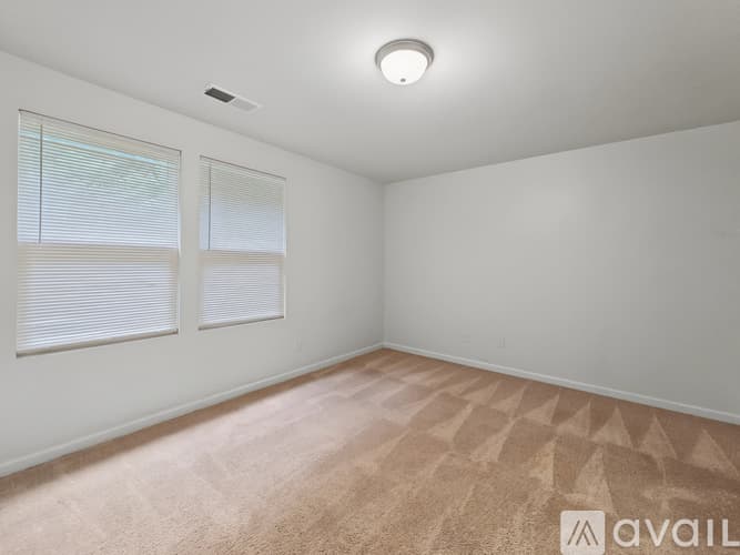 Stonecrest Apartment: 2538 Piering Dr