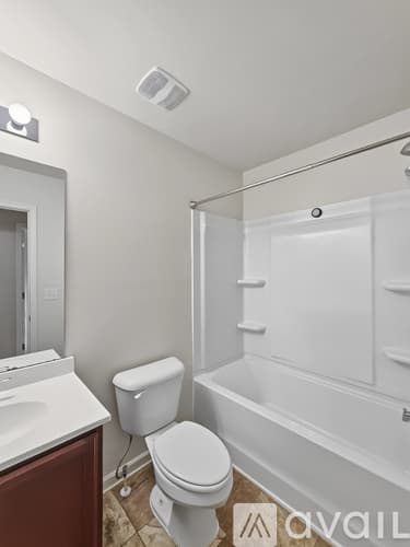 Stonecrest Apartment: 2538 Piering Dr