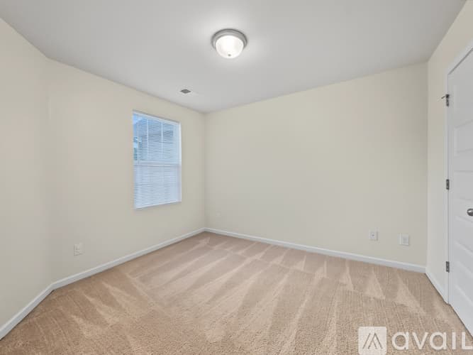Stonecrest Apartment: 2538 Piering Dr