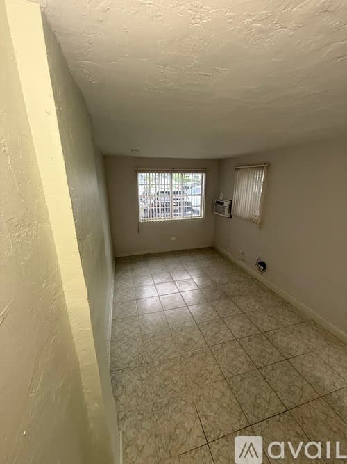 Miami House: 6387 Coral Way