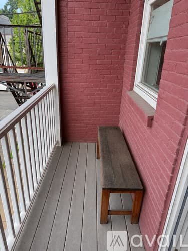 Pittsburgh Apartment: 139 S 17th St