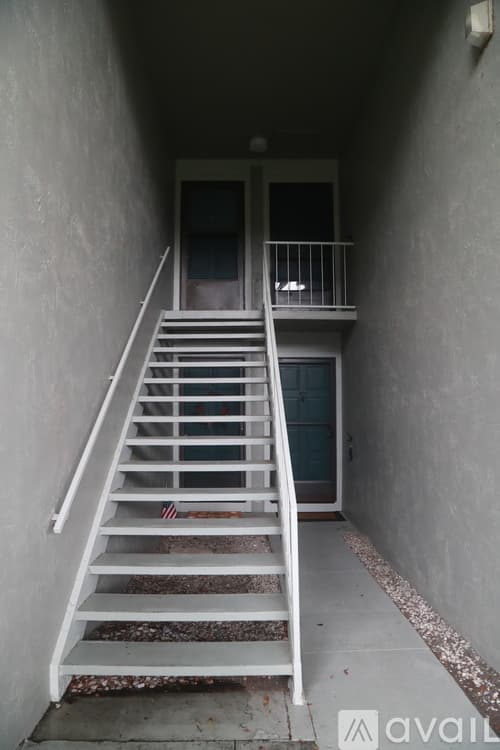 Palm Coast Apartment: 306 Palm Coast Pkwy NE