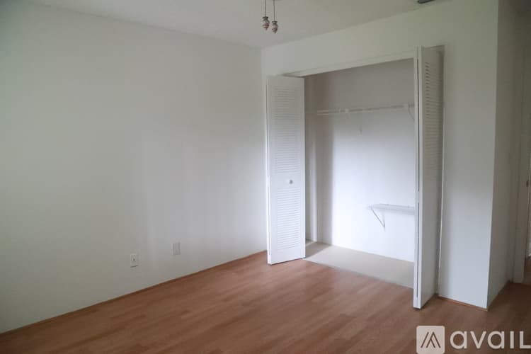 Palm Coast Apartment: 306 Palm Coast Pkwy NE