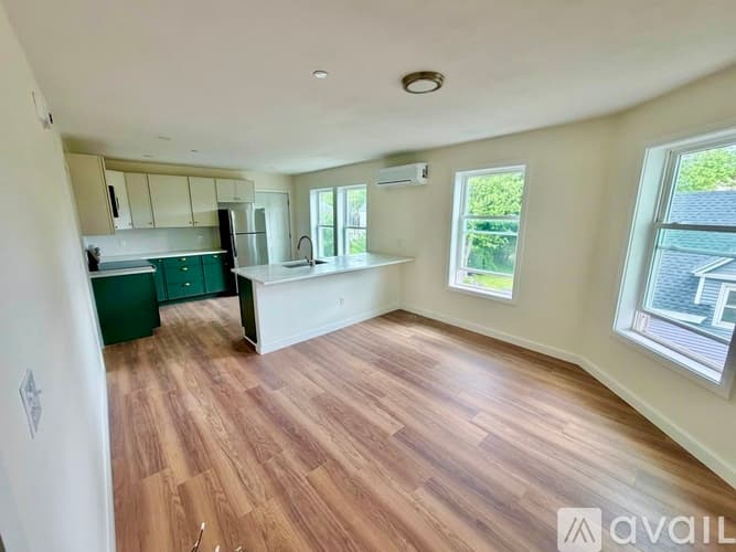 Portland Apartment: 23 Pembroke St