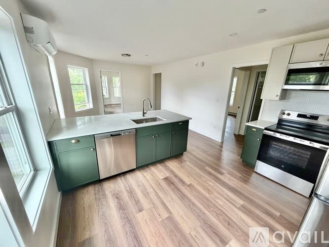 Portland Apartment: 23 Pembroke St