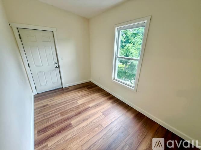 Portland Apartment: 23 Pembroke St