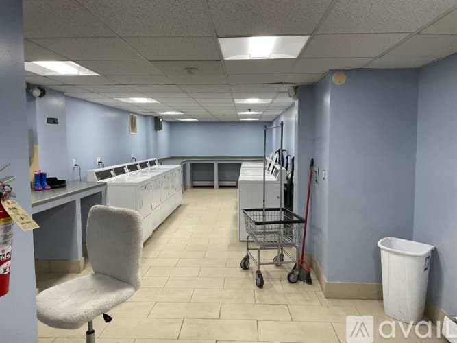 Bridgeport Apartment: 225 Golden Hill St