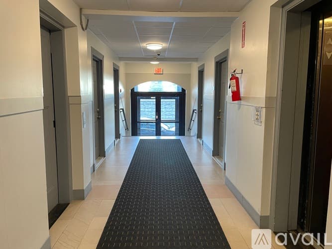 Bridgeport Apartment: 225 Golden Hill St