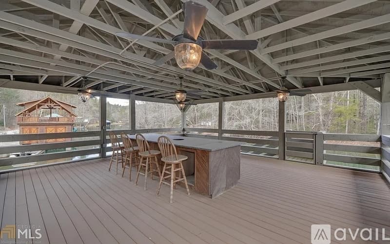 Lakemont House: 252 Bear Gap Rd