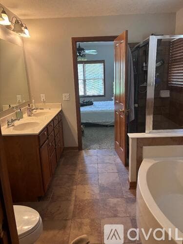Lewis Center House: 8895 Emerald Hill Dr