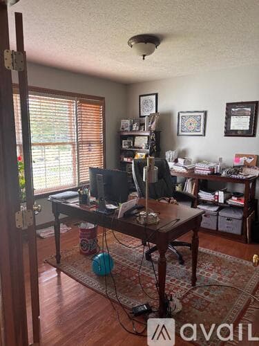 Lewis Center House: 8895 Emerald Hill Dr