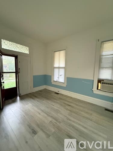 Berlin Apartment: 25 Washington Avenue