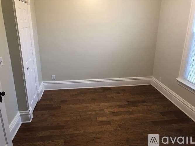 St. Paul Apartment: 228 Victoria St Apt 2