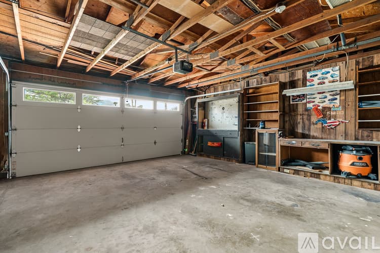 Palm Springs House: 912 N Camino Condor