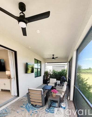Estero House: 20044 Kingmont Drive