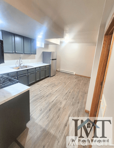 St. Cloud House: 821 10 1 2 Ave S Lower Unit