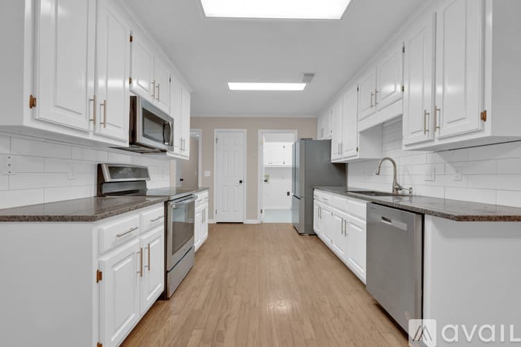 Tuscaloosa House: 2101 Fox Ridge Rd
