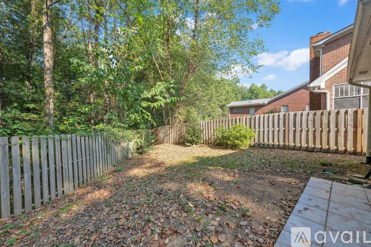 Tuscaloosa House: 2101 Fox Ridge Rd