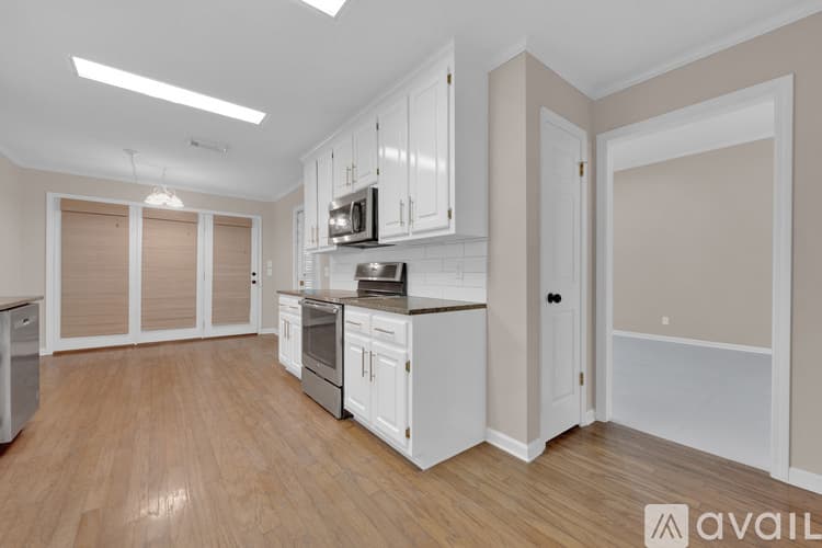 Tuscaloosa House: 2101 Fox Ridge Rd