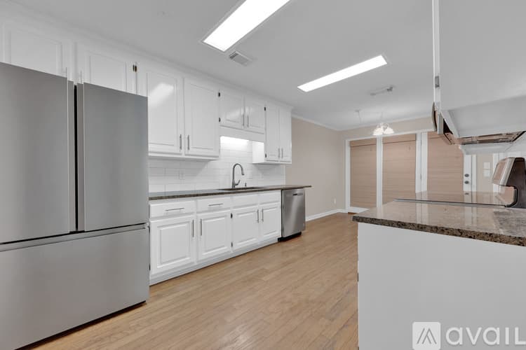 Tuscaloosa House: 2101 Fox Ridge Rd