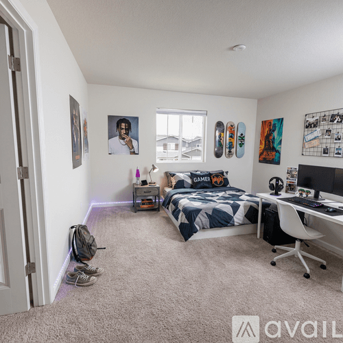 Commerce City House: 12406 E 102nd Ave