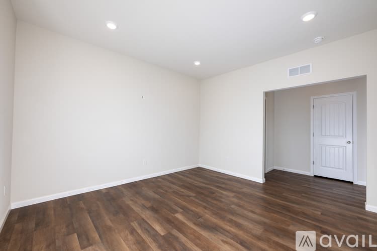 Commerce City House: 12406 E 102nd Ave