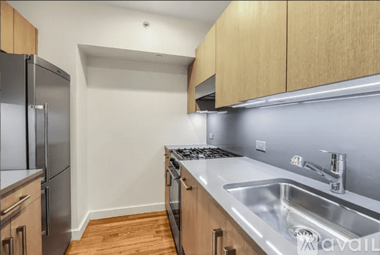New York Apartment: 101 W 15th St