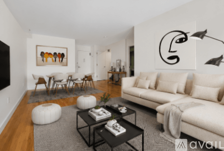 New York Apartment: 101 W 15th St
