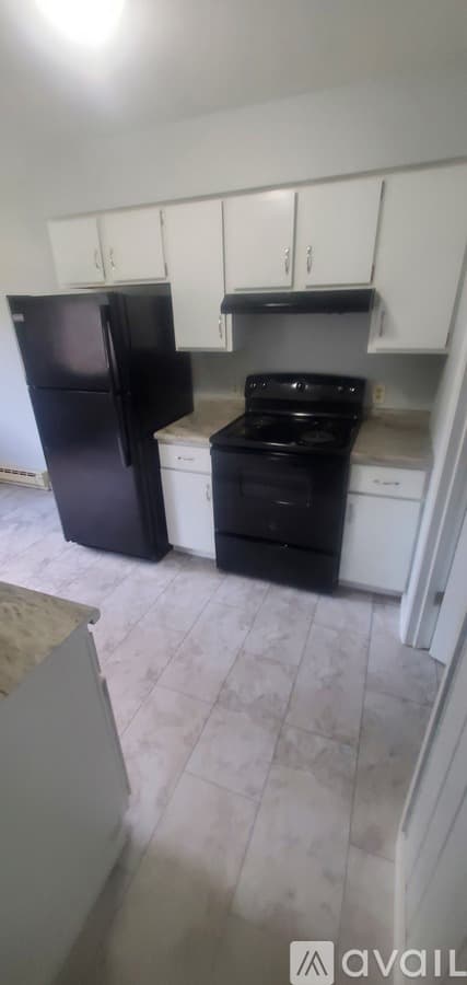 La Crosse Apartment: 1749 Bainbridge St