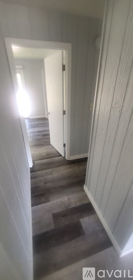 La Crosse Apartment: 1749 Bainbridge St