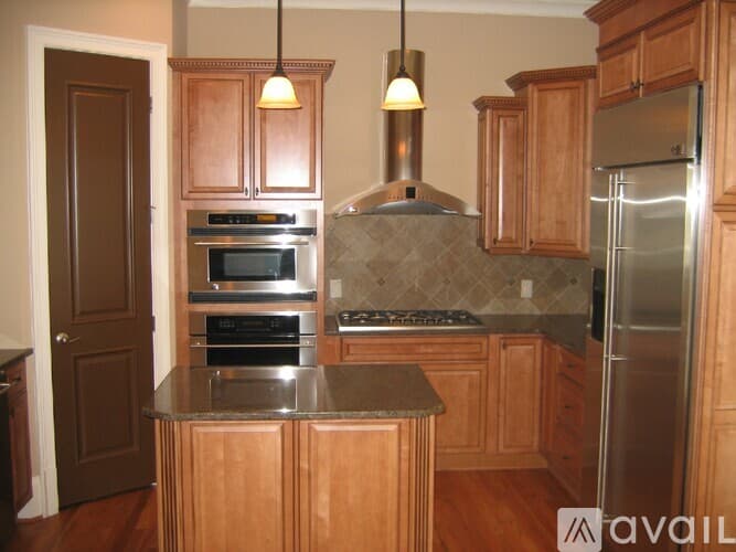 Atlanta Apartment: 384 16th St NW