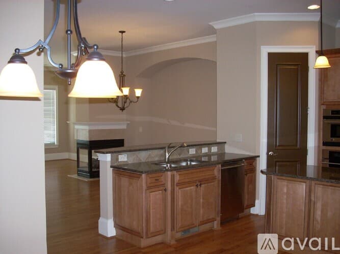 Atlanta Apartment: 384 16th St NW
