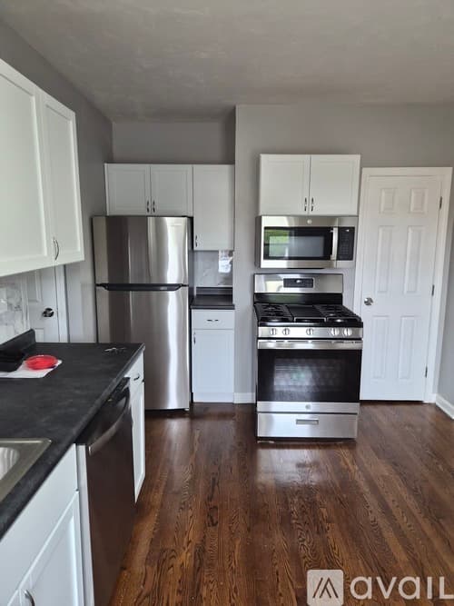 Boston Apartment: 738 River Street