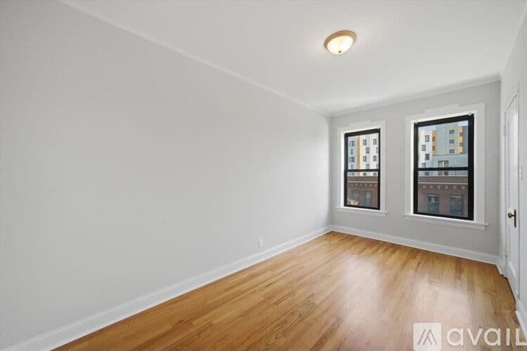 Chicago Apartment: 2638 N Milwaukee Ave