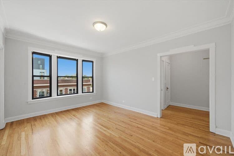 Chicago Apartment: 2638 N Milwaukee Ave