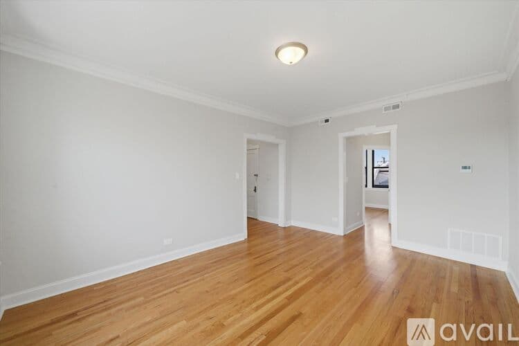 Chicago Apartment: 2638 N Milwaukee Ave