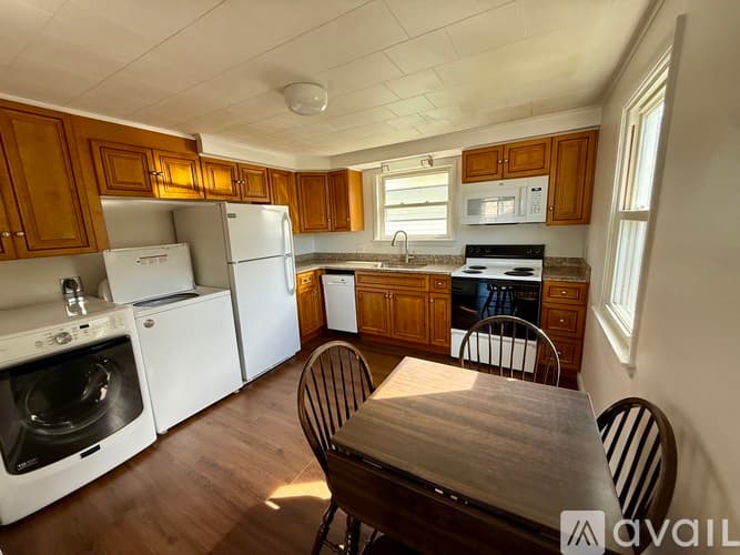 Montoursville Apartment: 129 N Arch St