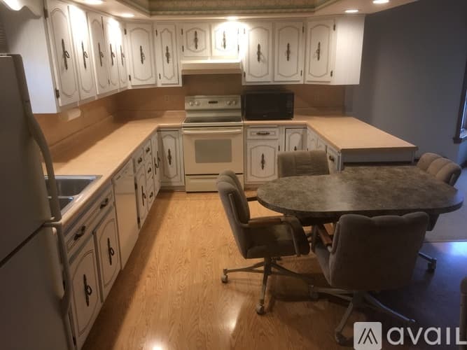 Pittsburgh House: 327 Forest Drive