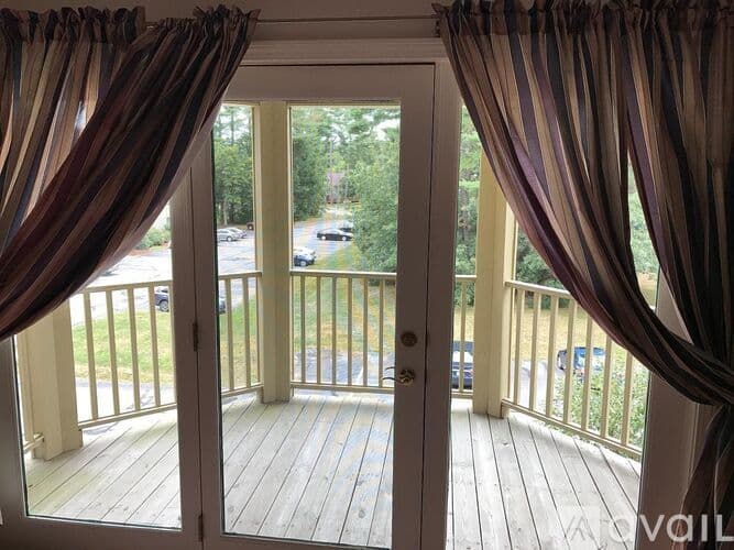 Nashua Condo: 9 Bartemus Trail