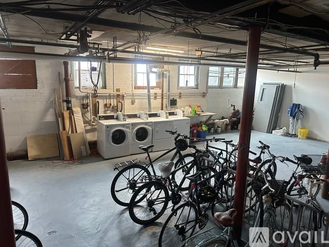 Somerville Apartment: 38 Day St