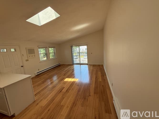 Mashpee Condo: 70 Cape Drive